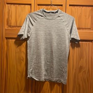 VAPOR TRAINING SHORT SLEEVE